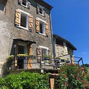 https://beautiful-village-house-next-to-garonne-river.midi-pyreneeshotels.com