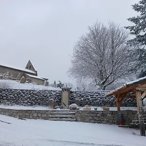 https://gite-leissame.fr-provencehotel.com